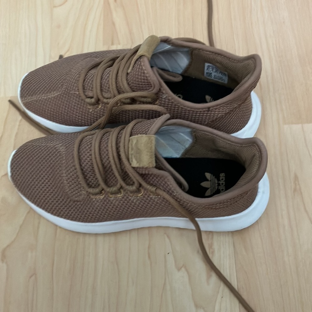 Adidas - Picture 3 of 3
